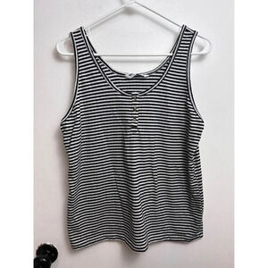 Sonoma black and white stripe woman’s tank top size large #0854